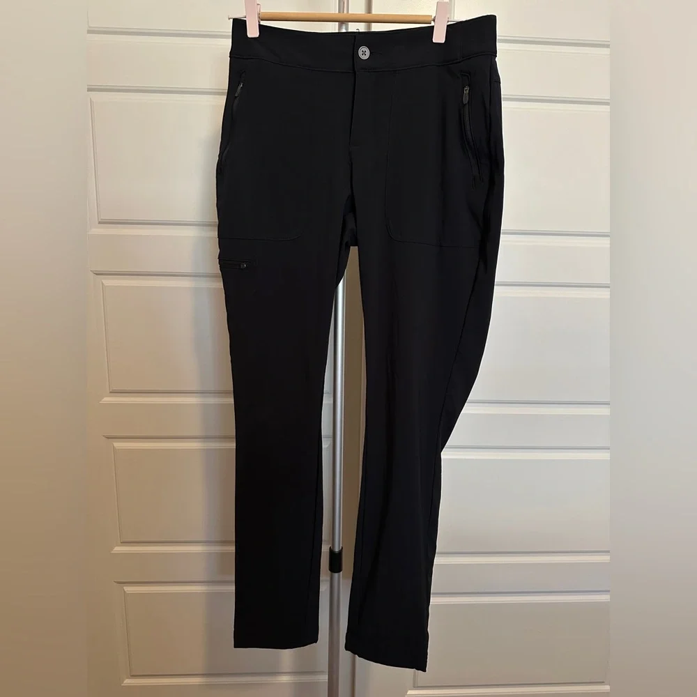 Columbia Black Cargo Pants with Technical Fabric - Picture 5 of 6